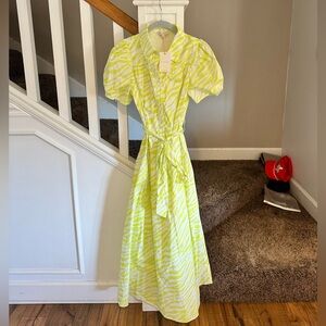 Size small belted dress